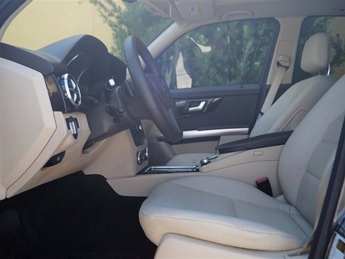 Used 2015 Mercedes-Benz GLK 350 4MATIC image 16