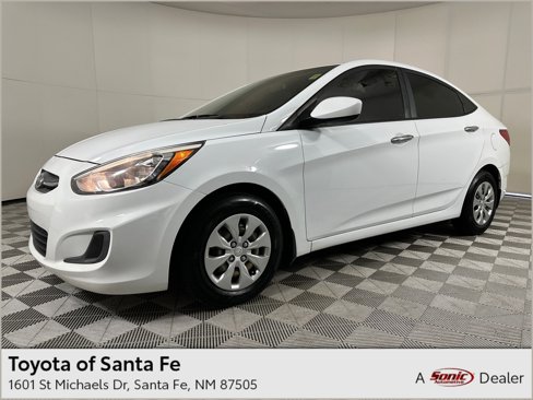 Used 2017 Hyundai Accent SE image 1