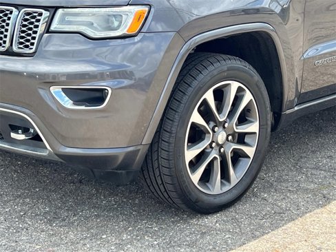 Used 2018 Jeep Grand Cherokee Overland image 8