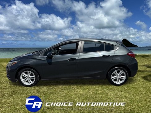 Used 2018 Chevrolet Cruze LT w/ Convenience Package image 3