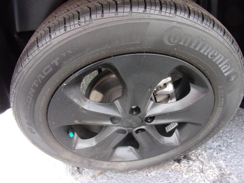 Used 2020 Jeep Compass Latitude image 12