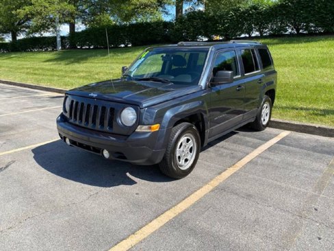 Used 2014 Jeep Patriot Sport image 2