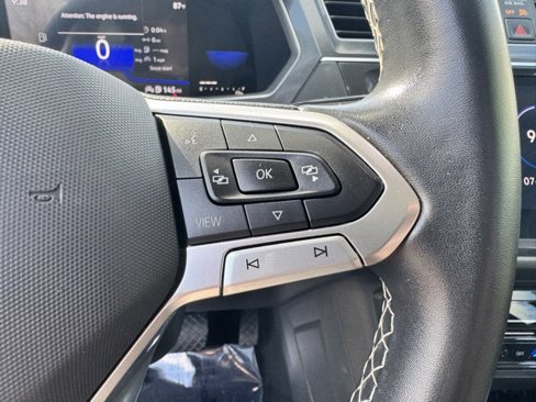 Certified 2022 Volkswagen Tiguan SE image 24