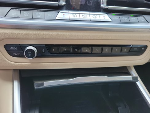 Used 2019 BMW 330i Sedan w/ Premium Package image 25