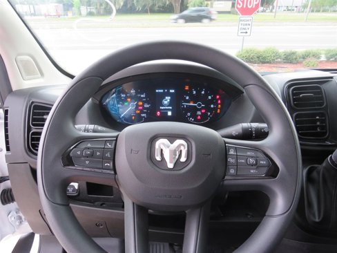 Used 2025 RAM ProMaster 2500 w/ Convenience Group image 6