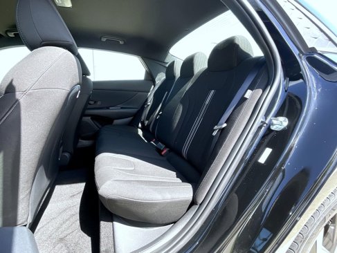 New 2025 Hyundai Elantra Sport image 12
