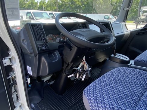New 2025 Isuzu NPR image 26