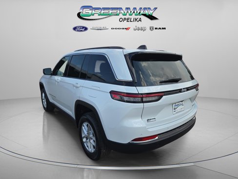 New 2025 Jeep Grand Cherokee Laredo X image 4