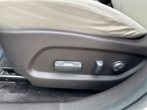 Used 2019 Hyundai Santa Fe XL SE image 14