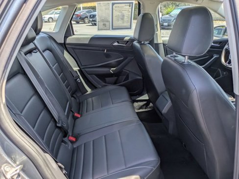 Used 2021 Volkswagen Jetta R-Line image 7