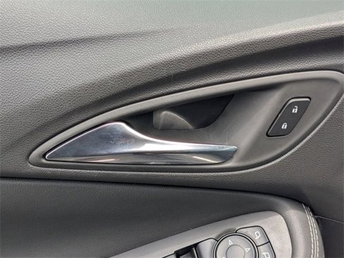 Used 2023 Buick Encore GX Select w/ Sport Touring Package image 12