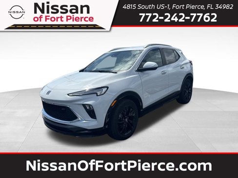 Used 2024 Buick Encore GX Sport Touring image 1