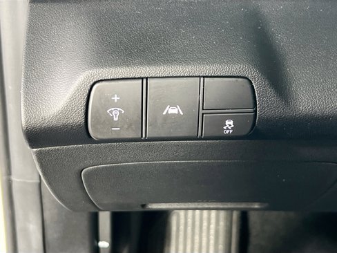 Used 2023 Hyundai Elantra SEL image 10