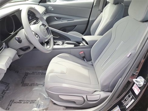 Used 2021 Hyundai Elantra SEL w/ Preferred Accessory Package image 15