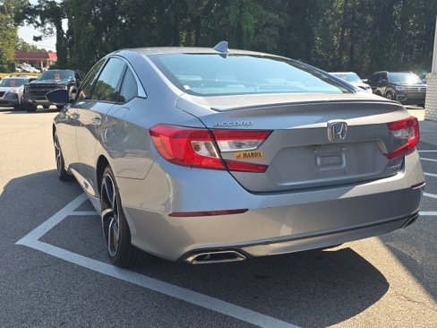 Used 2020 Honda Accord Sport image 3