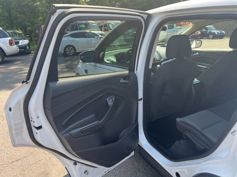 Used 2014 Ford Escape SE image 16