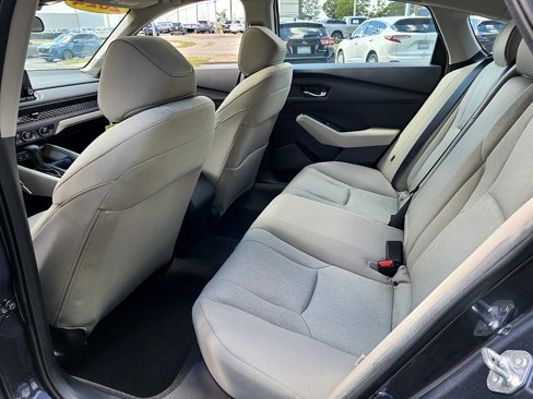 Used 2024 Honda Accord EX image 9