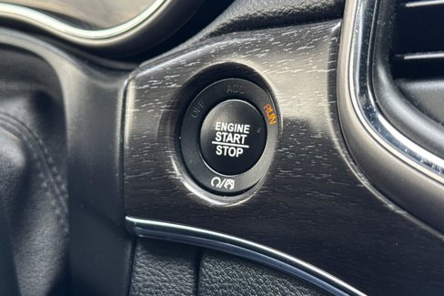 Used 2018 Jeep Grand Cherokee Limited image 26