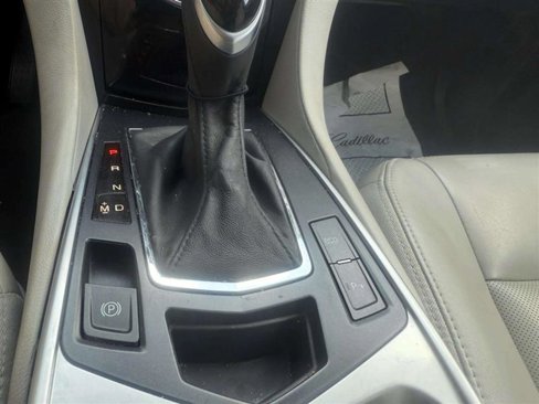 Used 2015 Cadillac SRX Luxury image 30