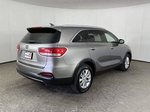 Used 2016 Kia Sorento LX w/ LX Convenience Package image 9