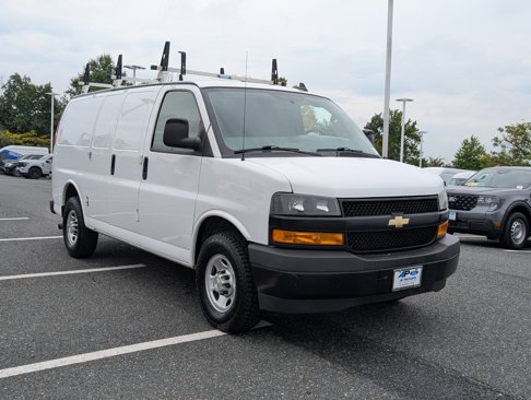 Used 2021 Chevrolet Express 2500 w/ Driver Convenience Package image 7