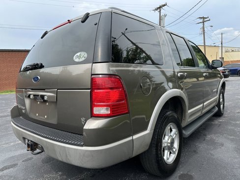 Used 2002 Ford Explorer XLT image 3