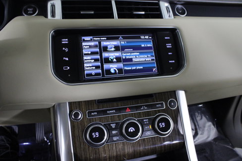 Used 2015 Land Rover Range Rover Sport HSE image 19