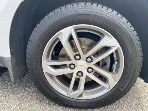 Used 2016 Chevrolet Equinox LTZ w/ Enhanced Convenience Package image 9