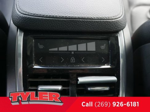 Used 2018 Volvo XC90 T6 Momentum w/ Convenience Package image 42
