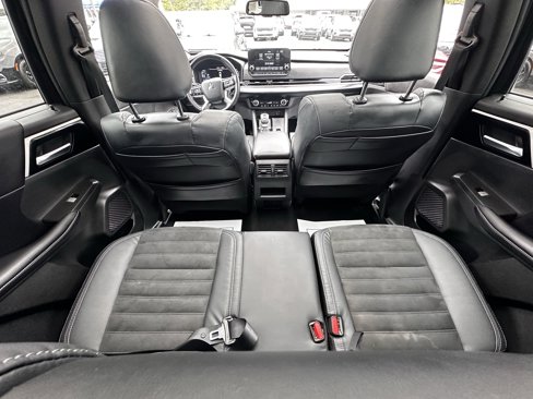 Used 2022 Mitsubishi Outlander SE image 25