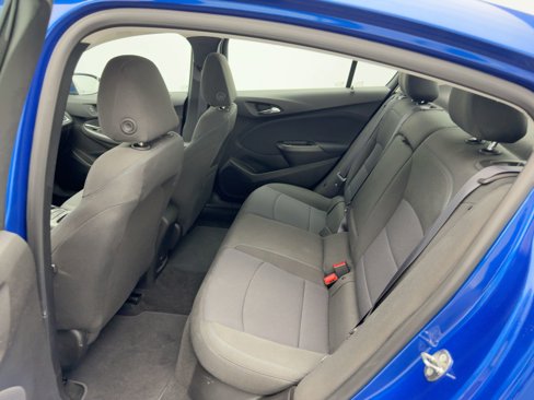 Used 2017 Chevrolet Cruze LT w/ Convenience Package image 14