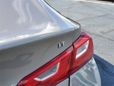 Used 2023 Chevrolet Malibu LT image 29