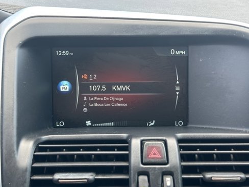 Used 2017 Volvo XC60 T5 Dynamic w/ Preferred Option Package image 15