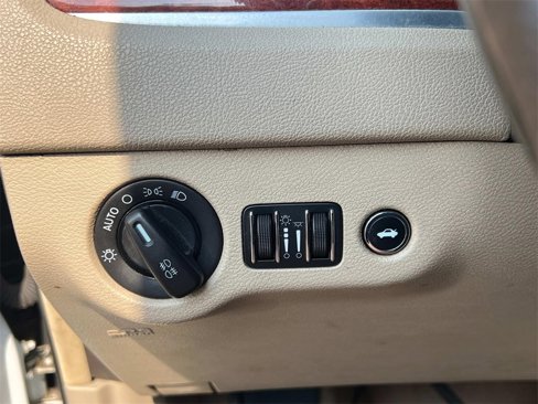 Used 2011 Chrysler 300 Limited w/ Safetytec Group image 20
