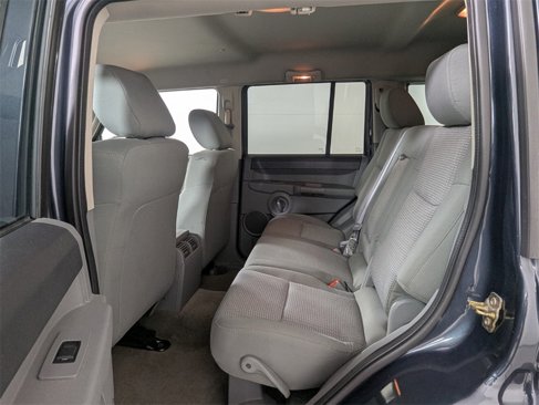Used 2007 Jeep Commander Sport image 20