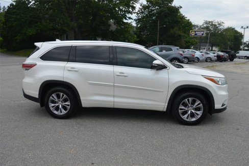Used 2015 Toyota Highlander XLE image 6