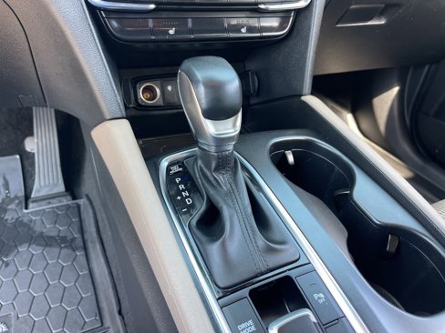 Used 2020 Hyundai Santa Fe SEL w/ Convenience Package image 15
