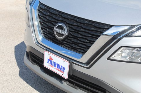 Used 2022 Nissan Rogue SV image 5