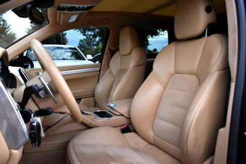 Used 2013 Porsche Cayenne GTS image 21