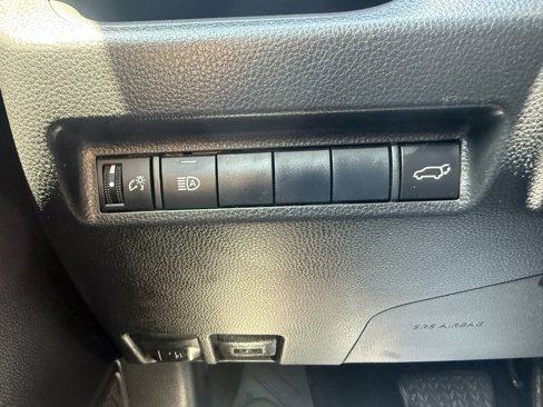 Used 2019 Toyota RAV4 XLE image 31