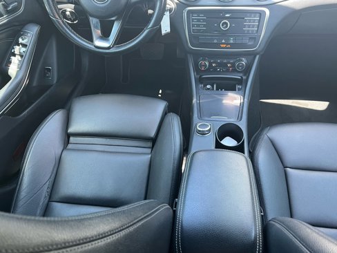 Used 2015 Mercedes-Benz CLA 250 image 21