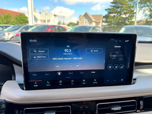 Used 2022 Lincoln Nautilus FWD w/ Premium Package image 15