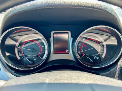 Used 2017 Dodge Journey Crossroad w/ Popular Equipment Group image 23