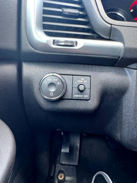Used 2016 GMC Acadia SLE image 20