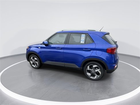 Used 2024 Hyundai Venue Limited image 6