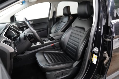 Used 2020 Ford Edge SEL image 4