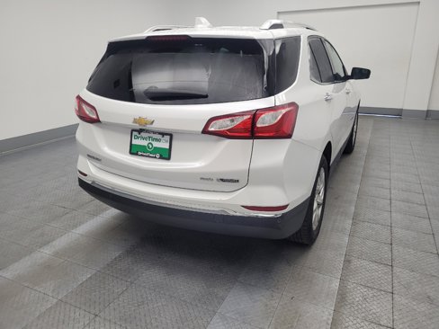 Used 2018 Chevrolet Equinox Premier image 7