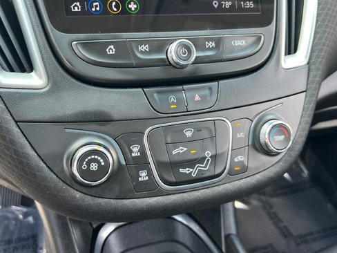 Used 2022 Chevrolet Malibu LS image 22