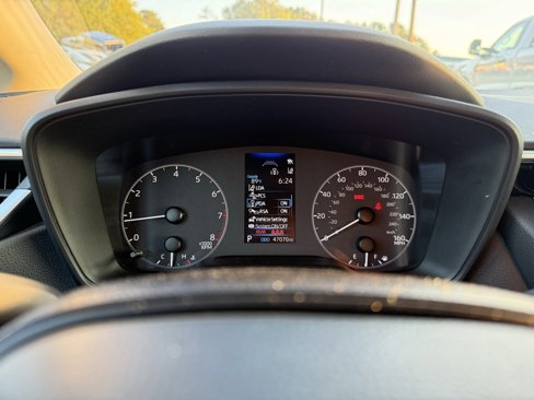 Used 2024 Toyota Corolla LE image 18