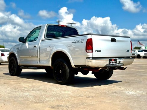 Used 2003 Ford F150 XLT image 5